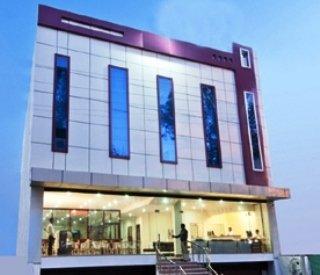 Hotel Mandakini Palace Kanpur Exterior photo